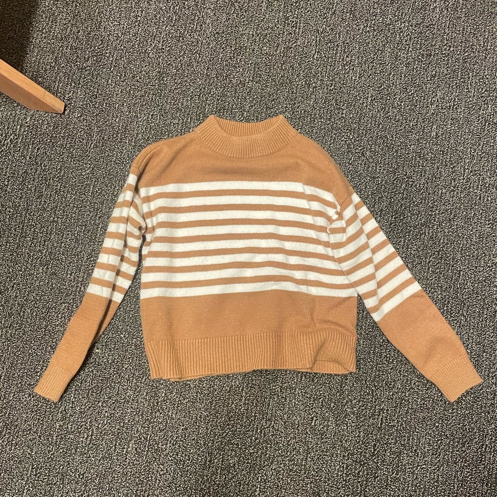Beige/brown Ann Taylor mock neck pullover sweater